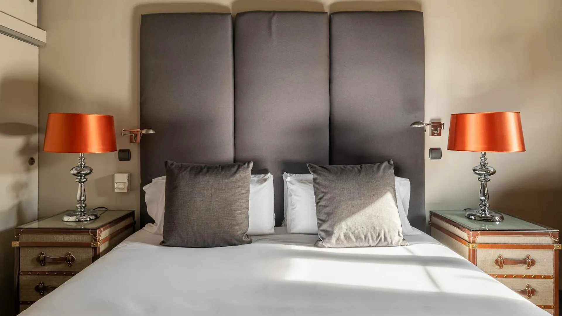 Stay U-Nique Apartments Pou Barselona İspanya
