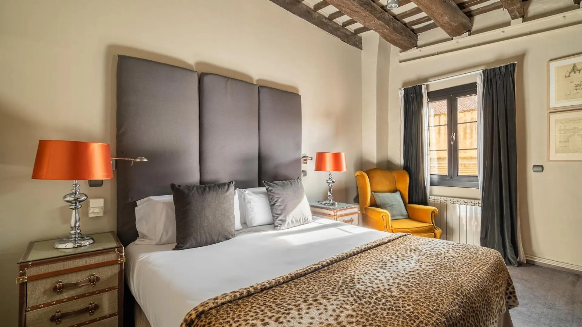 Stay U-Nique Apartments Pou Barselona 0*,  İspanya
